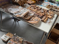 Polshorloges, handtassen, geldbeugels, .. afgewerkt in kurk - afbeelding 11 van  17