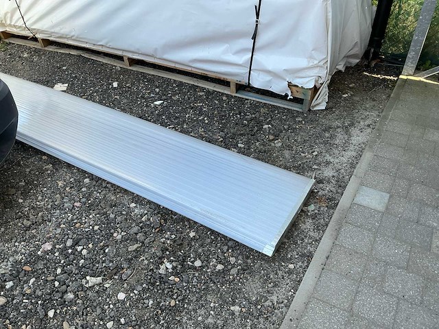 Polycarbonaat platen (243x) - afbeelding 6 van  6