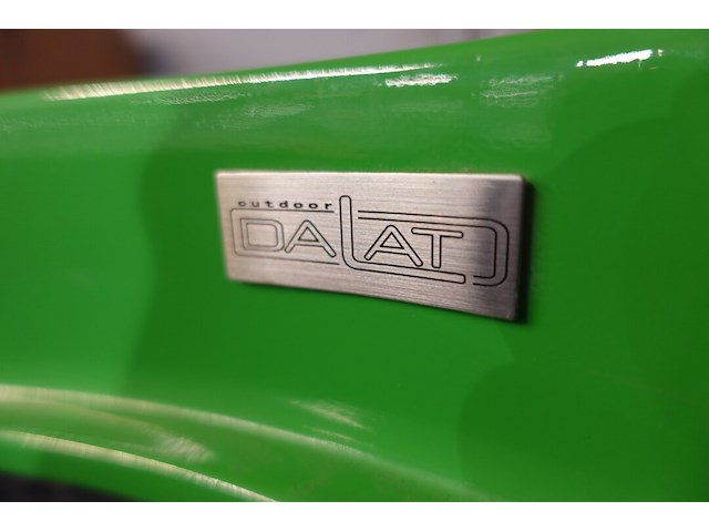 Polyester bloempot dalat met autolak - afbeelding 5 van  5