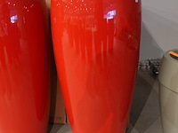 Polyester bloempot dalat met autolak - afbeelding 1 van  6