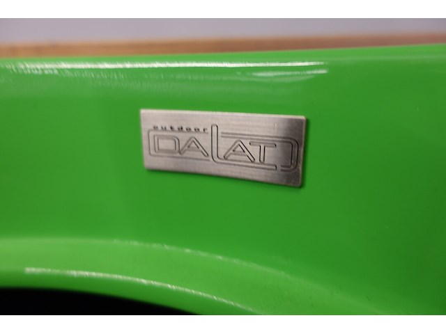 Polyester bloempot dalat met autolak - afbeelding 5 van  5