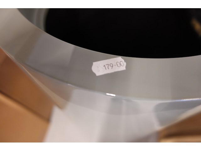 Polyester bloempot dalat met autolak - afbeelding 5 van  6