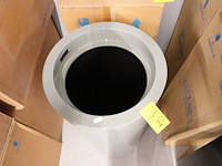 Polyester bloempot dalat met autolak - afbeelding 4 van  6