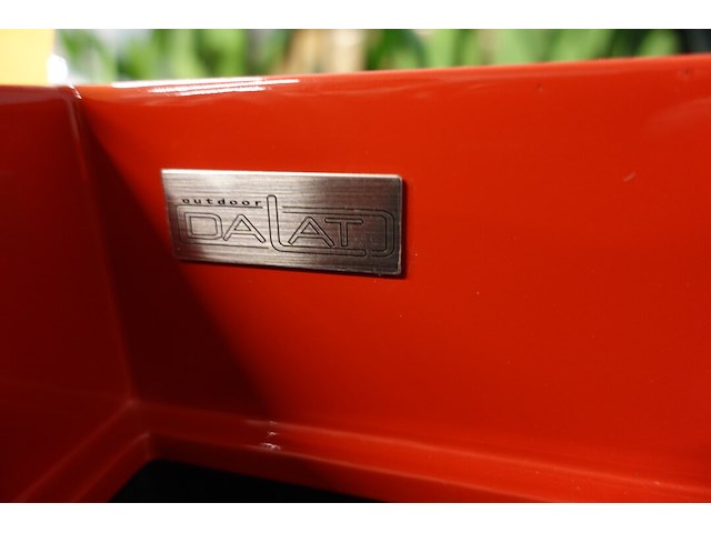 Polyester bloempot dalat met autolak - afbeelding 5 van  5