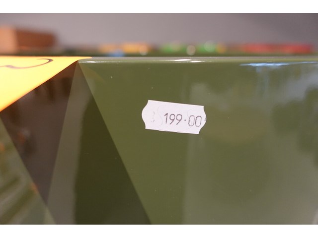 Polyester bloempot met autolak - afbeelding 4 van  4