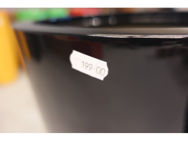 Polyester bloempot met autolak - afbeelding 4 van  4