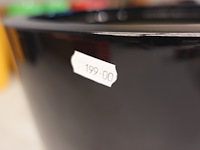 Polyester bloempot met autolak - afbeelding 4 van  4