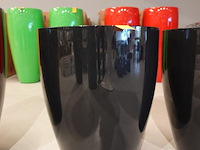 Polyester bloempot met autolak - afbeelding 1 van  5