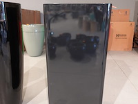 Polyester bloempot met autolak - afbeelding 1 van  5