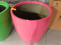 Polyester bloempot met autolak - afbeelding 3 van  5