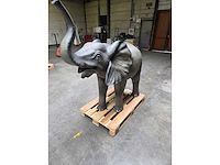 Polyester olifant beeld - afbeelding 1 van  3