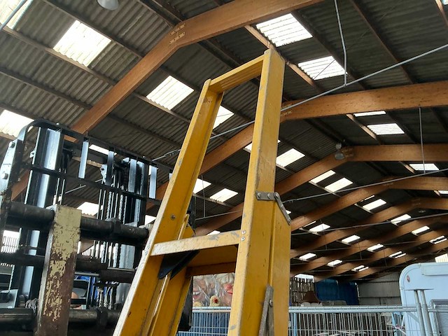 Polyester trapladder - afbeelding 4 van  4