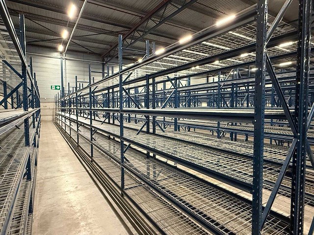 Polypal - breedvakstelling met roosters 5x30 3m hoog - afbeelding 8 van  11