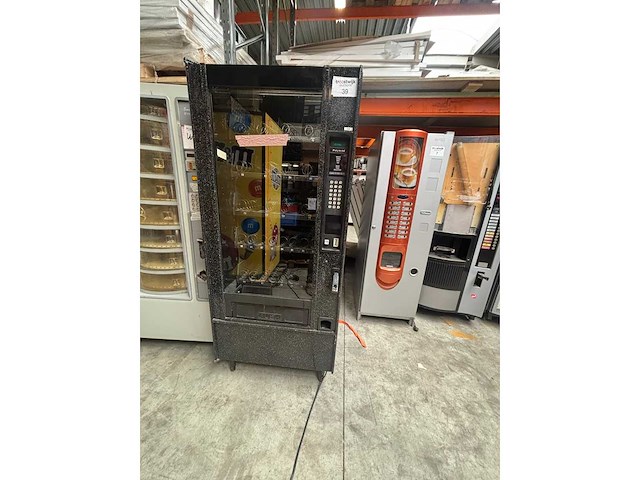 Polyvend - snack - verkoopautomaat - afbeelding 4 van  4