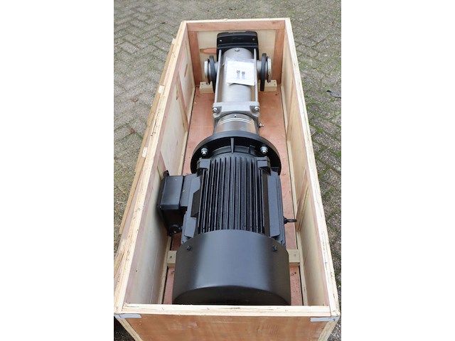 Pomp cdlf85-40 elektrisch 30kw nieuw - afbeelding 1 van  1