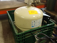 Pomp met drukvat en boiler - afbeelding 3 van  5