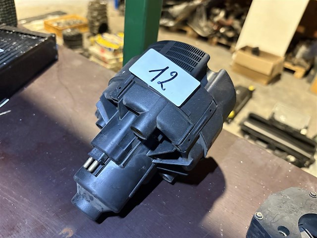 Pomp porsche - afbeelding 1 van  3