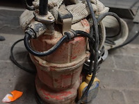 Pomp & toebehoren - afbeelding 2 van  2