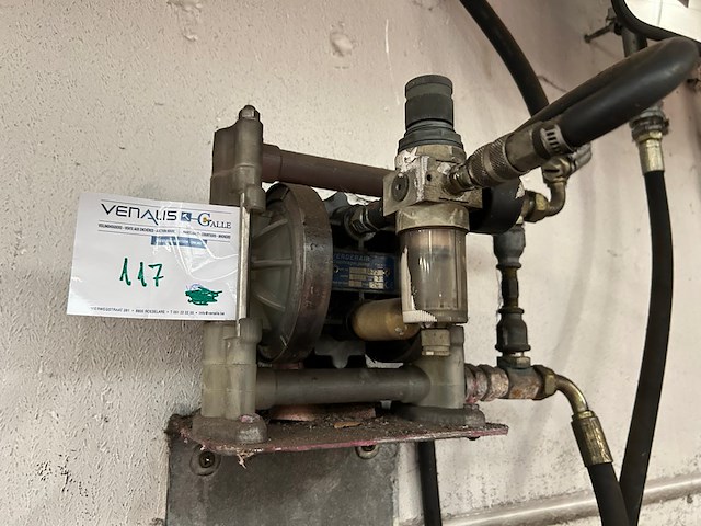 Pomp verderair - afbeelding 1 van  3