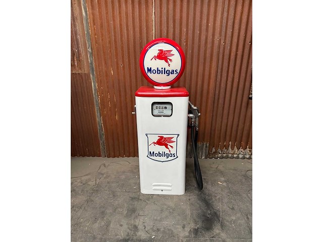 Pompe à essence mobilgas américaine - other home accessories - afbeelding 1 van  7