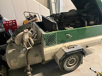 Pompwagen voor cement - afbeelding 18 van  18