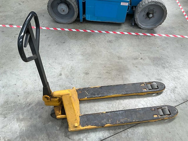 Pompwagen - afbeelding 1 van  3