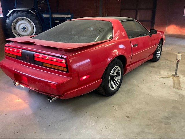 Pontiac - firebird - personenauto - afbeelding 20 van  25