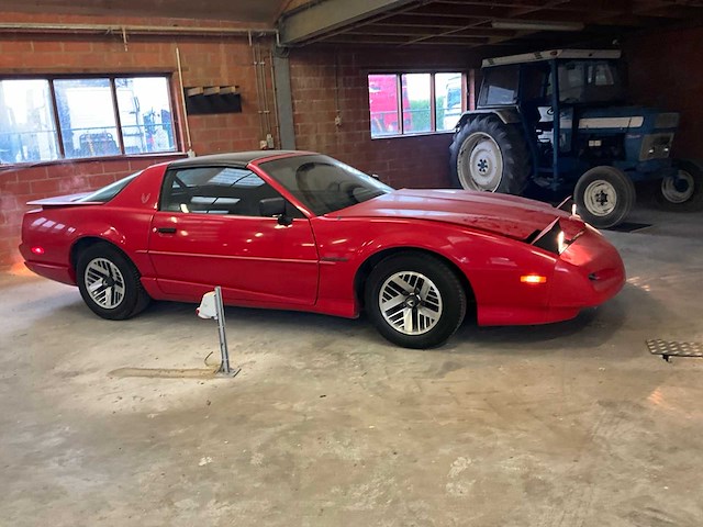 Pontiac - firebird - personenauto - afbeelding 24 van  25