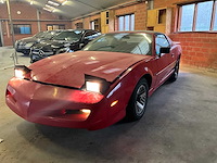 Pontiac - firebird - personenauto - afbeelding 11 van  24