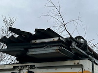 Poort demonteerd - afbeelding 2 van  3