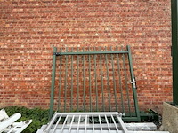 Poort met palen - afbeelding 1 van  2