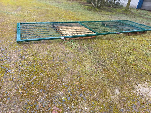 Poort met tuinomheining (17x) - afbeelding 5 van  6
