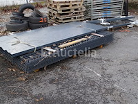 Poorten, hekken, bouwmachines, batterijen, barbecues...