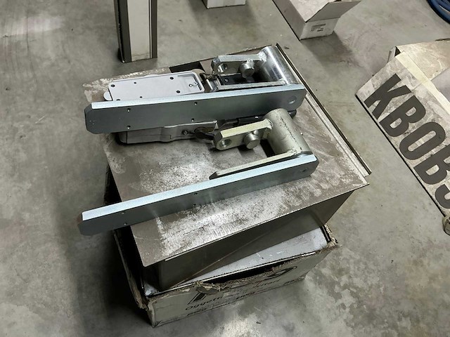 Poortmotor - afbeelding 2 van  2