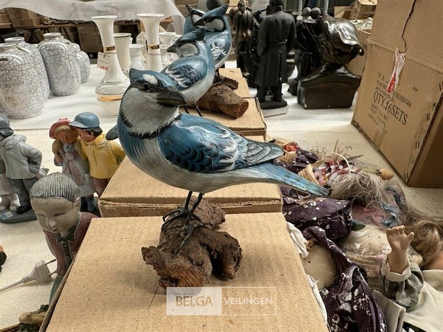 Poppen en beeldjes van vogels - afbeelding 3 van  4