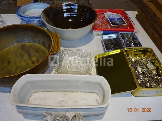 Poppen onder bollen - afbeelding 4 van  4