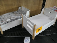 Poppenbedje of stapelbed met lakens - afbeelding 1 van  3