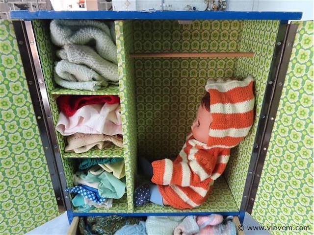 Poppenhuisje met inhoud 50x17x38cm - afbeelding 2 van  3