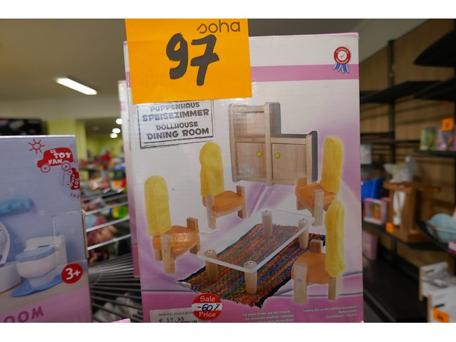 Poppenhuizen meubels + pop - afbeelding 2 van  3