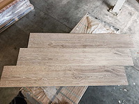 Porcelanosa bruselas fresno mat 29,4x180 cm vloertegel 52,91 m² - afbeelding 4 van  10