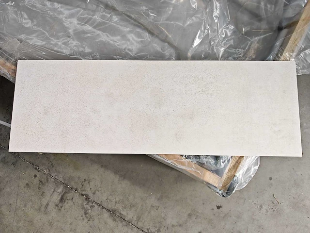 Porcelanosa metropolitan nature caliza mat wandtegel 33,3x100 cm 30,97 m² - afbeelding 9 van  11