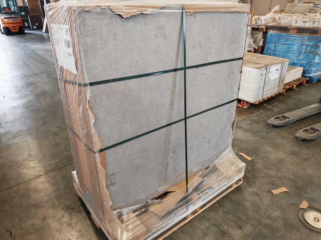 Porcelanosa steel acero mat 120x120 cm vloertegel 64,8 m² - afbeelding 7 van  9