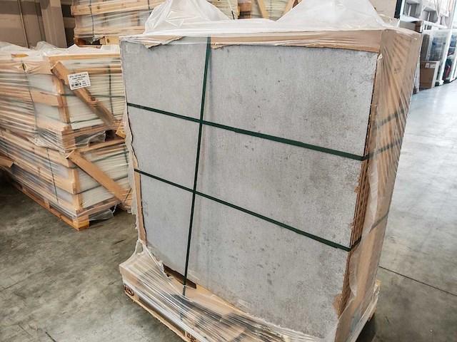 Porcelanosa steel acero mat 120x120 cm vloertegel 8,64 m² - afbeelding 3 van  5