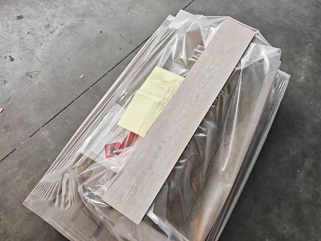 Porcelanosa tanzania white mat 14,3x90 cm vloertegel 7,2 m² - afbeelding 4 van  7