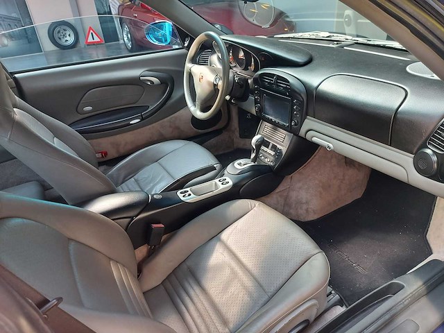 Porsche - 911 - targa - youngtimer > 15 - afbeelding 18 van  31