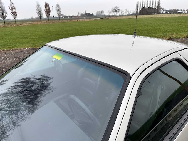 Porsche - 928 - oldtimer - afbeelding 12 van  50