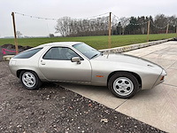 Porsche - 928 - oldtimer - afbeelding 13 van  50