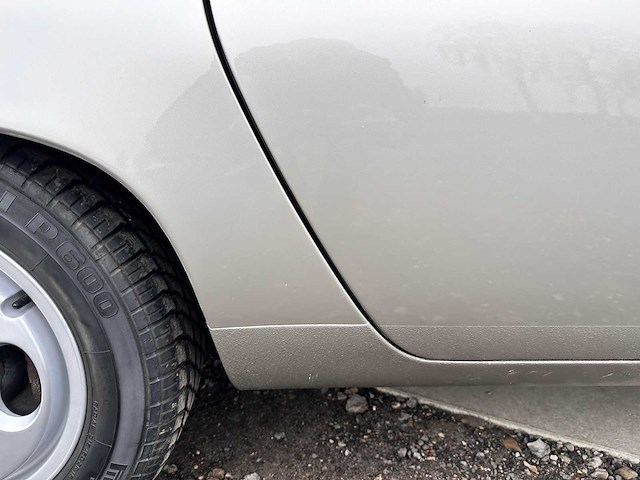 Porsche - 928 - oldtimer - afbeelding 28 van  50