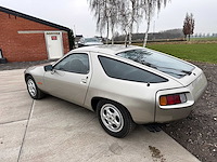 Porsche - 928 - oldtimer - afbeelding 40 van  50