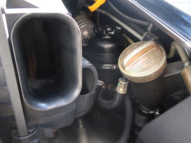 Porsche - 993 carrera - 993 - classic cars >15 - afbeelding 62 van  73